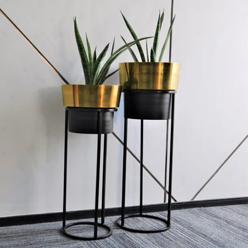 plant pots gold Bella Planter